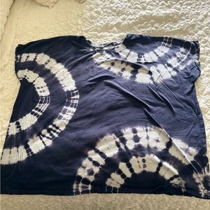 Time and Tru Blue and White Tie-Dye Top
